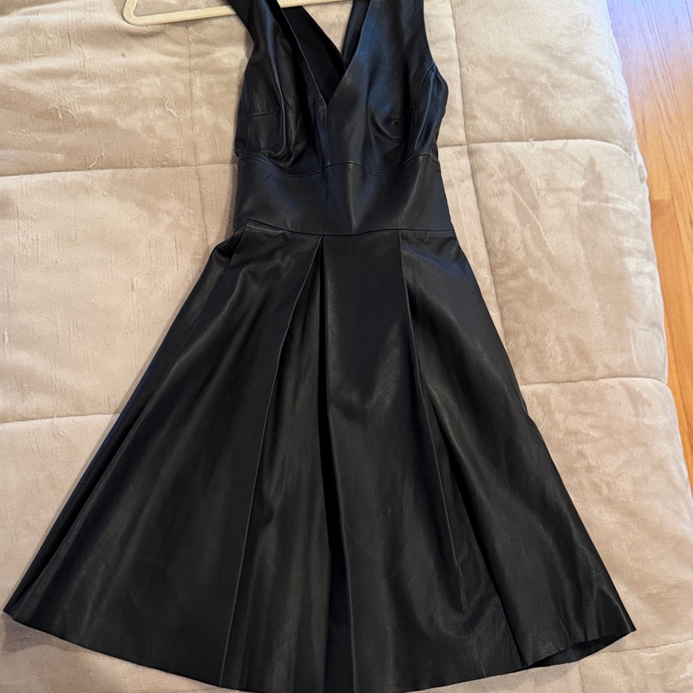 Elegant Black Sleeveless Dress